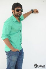 Sai Dharam Tej Interview About Pilla Nuvvu Leni Jeevitham